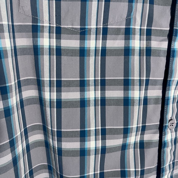 Patagonia Blue and White Casual Button Down Shirt - Picture 4 of 7